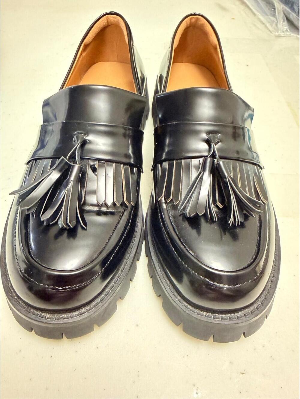 Lhamo Latso Black women shoes Size 8